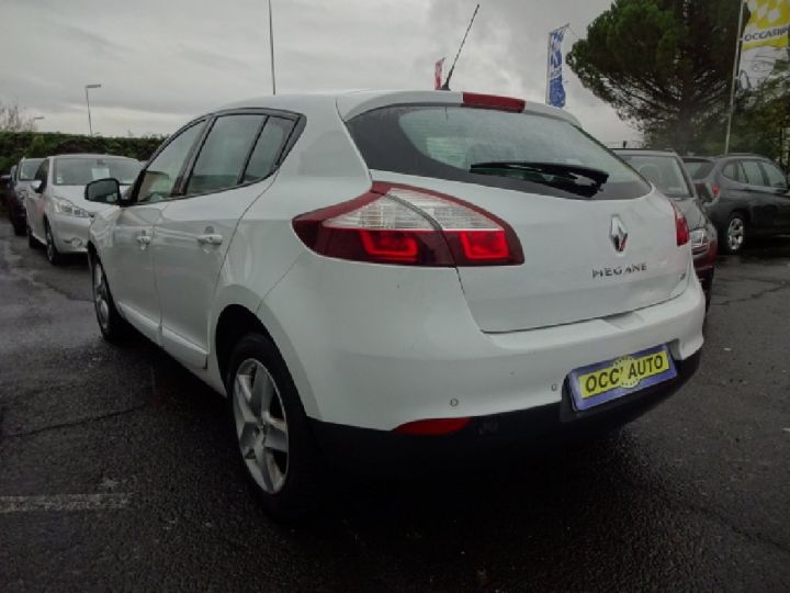 Renault Megane III 1.5 dCi 110 cv Energy Business Blanche - 4