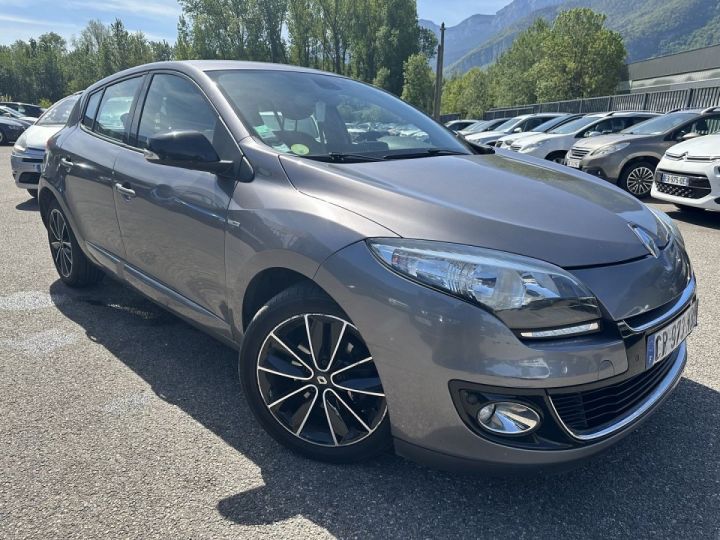 Renault Megane III 1.5 DCI 110CH ENERGY BOSE ECO² Gris F - 2