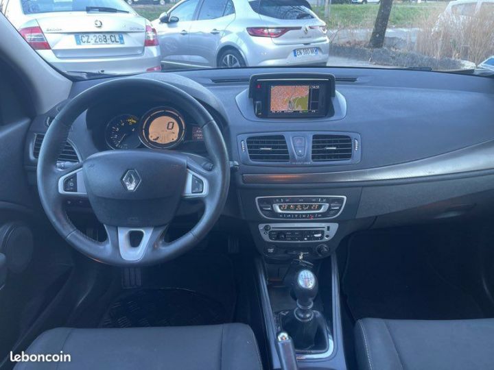 Renault Megane III 1.5 dCi 110ch Energy Business GPS LED Attelage Noir - 5