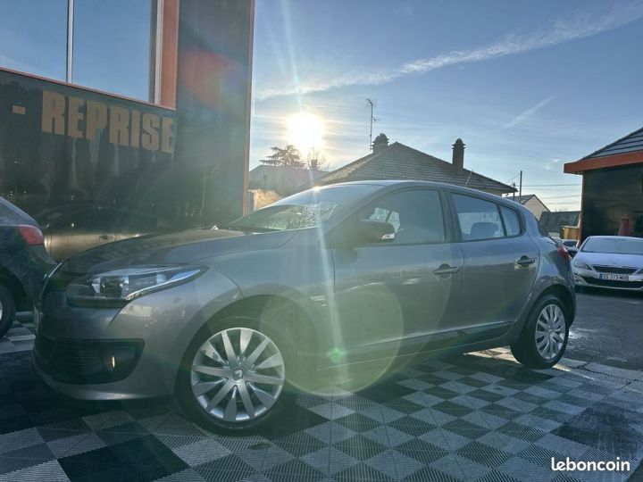 Renault Megane III 1.5 DCI 95CH LIFE ECO² 2015 Gris - 1