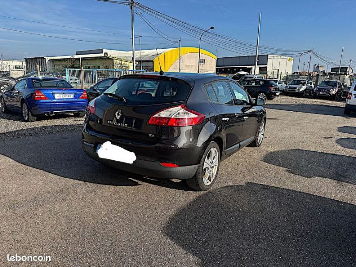 Renault Megane III 2.0 TCE 180CH GT  - 5