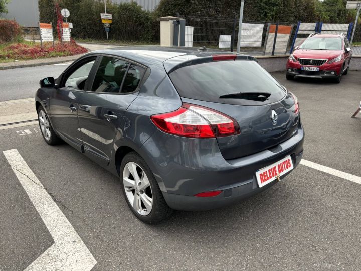 Renault Megane III (B95) 1.2 TCe 115ch energy Limited eco² 2015 GRIS - 4