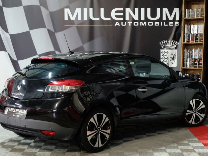 Renault Megane III COUPE 1.9 DCI 130CH FAP BOSE ECO² EURO5 Noir - 2