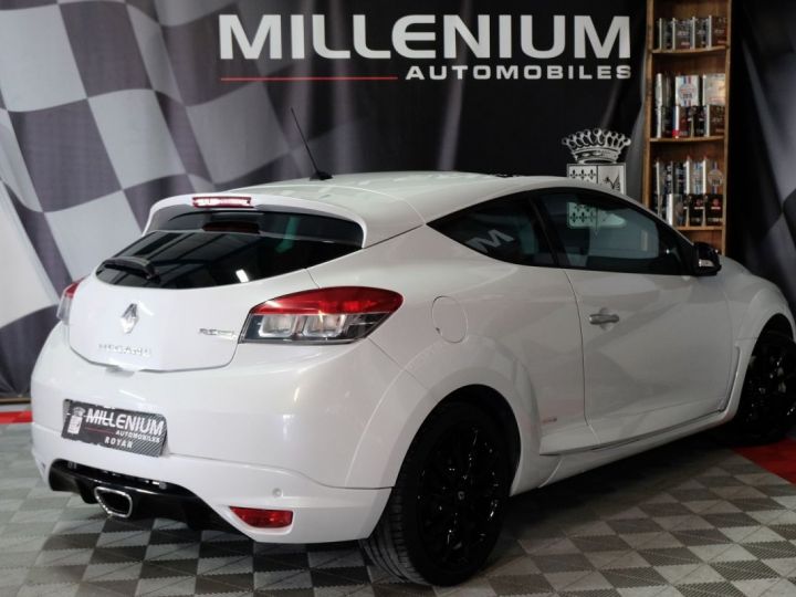 Renault Megane III COUPE 2.0T 250CH RS MONACO GP NUMEROTEE 733 Blanc - 2