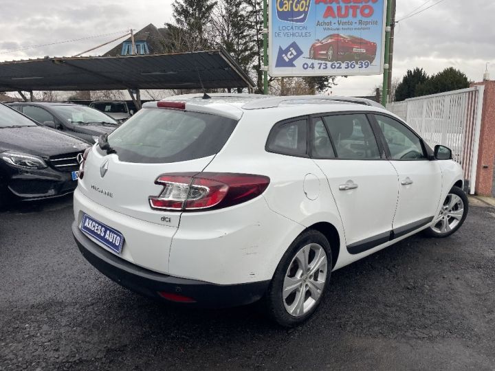 Renault Megane III ESTATE 1.9 dCi 130 Dynamique Blanc - 2