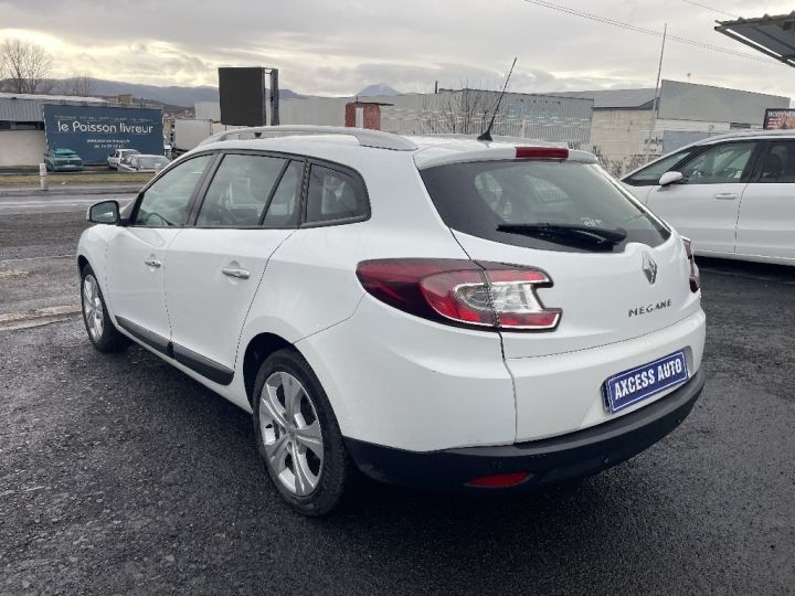 Renault Megane III ESTATE 1.9 dCi 130 Dynamique Blanc - 10