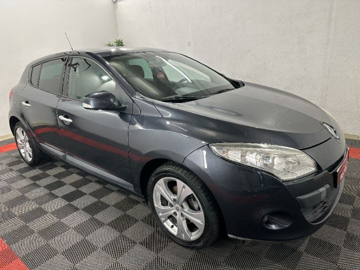 Renault Megane III  TCE 130 Dynamique  Gris Foncé - 5