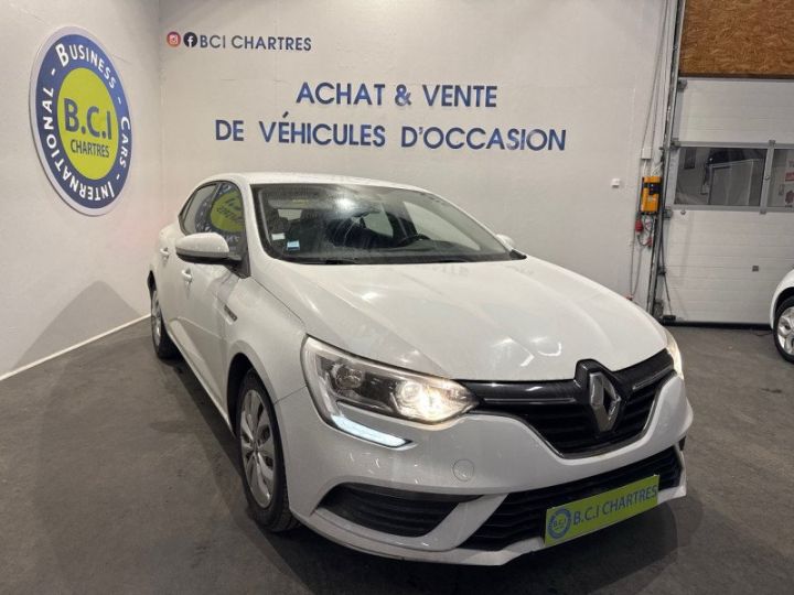 Renault Megane IV 1.5 BLUE DCI 95CH LIFE Blanc - 3