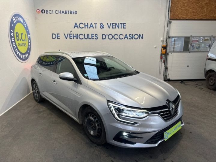 Renault Megane IV ESTATE 1.5 BLUE DCI 115CH BUSINESS INTENS EDC Gris C - 3