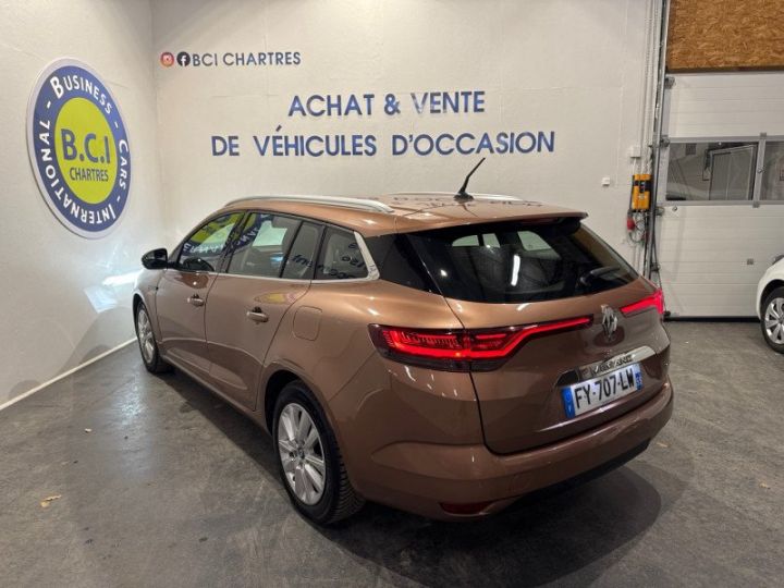 Renault Megane IV ESTATE 1.6 E-TECH PLUG-IN 160CH BUSINESS -21N Marron - 4