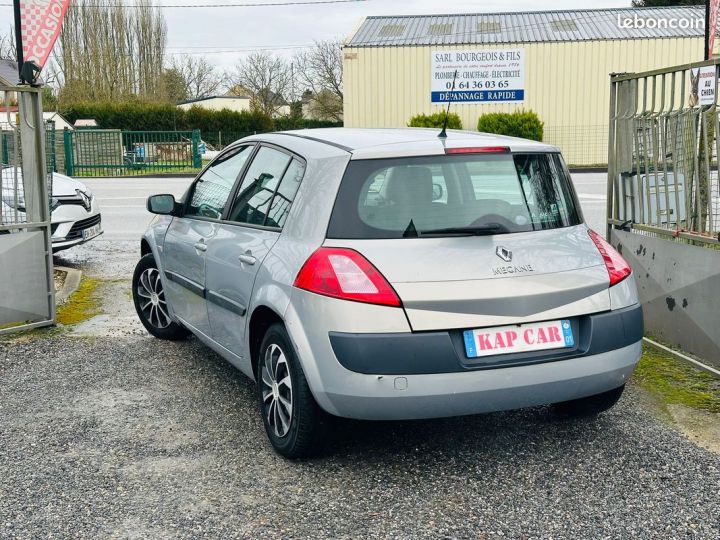 Renault Megane Mégane 1.6 Authentique GARANTIE 6 MOIS Gris - 2