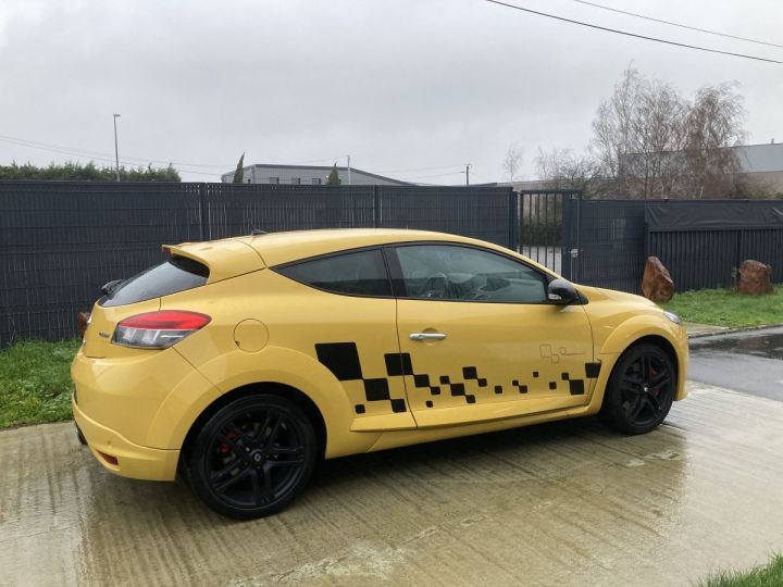 Renault Megane RENAULT MEGANE 3 RS LUXE 250 CH CHASSIS CUP  JAUNE RACING OPAQUE  - 8