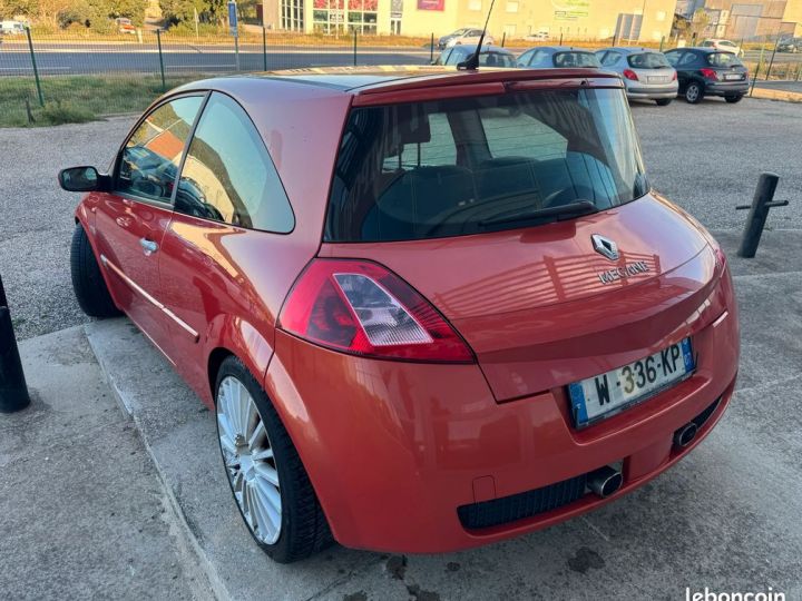 Renault Megane sport RS Orange - 4