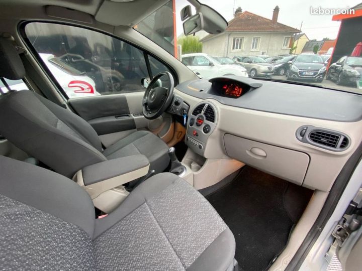 Renault Modus 1.5 DCI 80CH CONFORT DYNAMIQUE Gris - 4