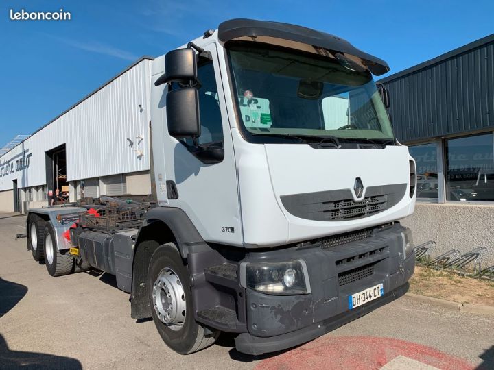 Renault premium lander