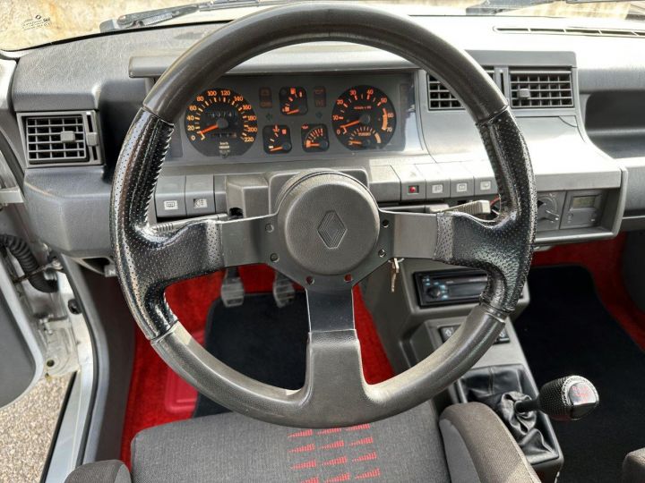 Renault R5 GT TURBO Gris - 18