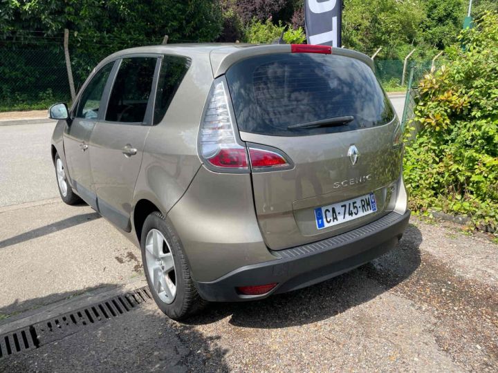 Renault Scenic III 1.5 dCi 1461cm3 110cv Gris Laqué - 10