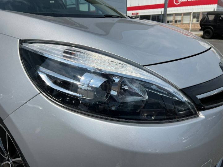 Renault Scenic III TCe 115 Energy BOSE Gris - 10