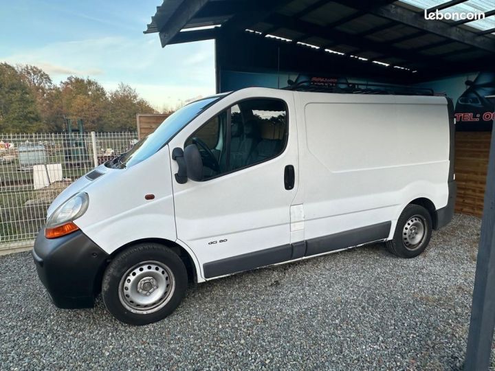 Renault Trafic 1.9 DCi 80CH Blanc - 4