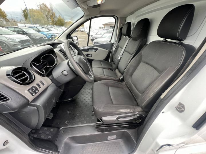 Renault Trafic Combi III L2H1 1.6 dCi 3Places Clim Régulateur Attelage 12,475 Euro H.T. BLANC - 13