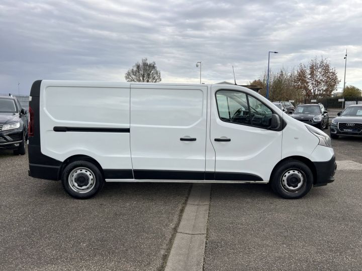 Renault Trafic Combi III L2H1 2.0 dCi 145ch 3Places Clim Régulateur Attelage 18,250Euro H.T. BLANC - 5