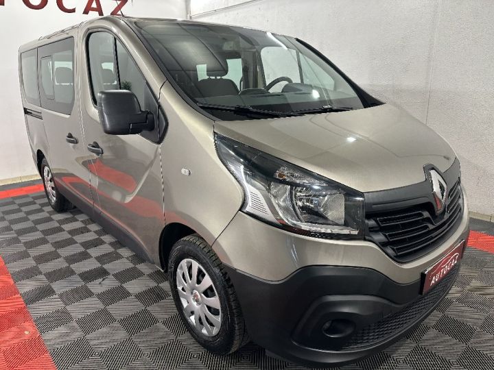 Renault Trafic COMBI L1 dCi 145 Energy Intens +9PLC+ATTELAGE Beige - 4