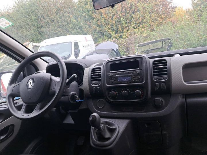 Renault Trafic Furgon L1H1 1200 Confort 1.6 dCi 145CV BVM6 E6 BLANC - 5