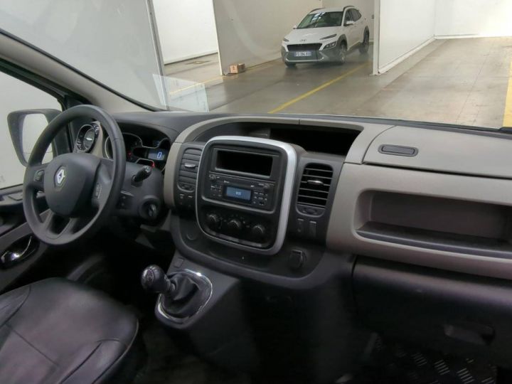 Renault Trafic III 1.6 DCi 125 Grand Confort L1H1 BLANC - 4