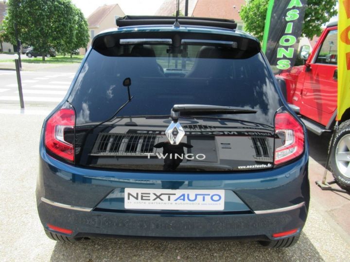 Renault Twingo 0.9 TCE 95CH SIGNATURE EDC Bleu Foncé - 7