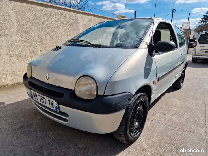 Renault Twingo 1.2 essence 60ch perrier payer en 4x fois sans frais Autre - 1