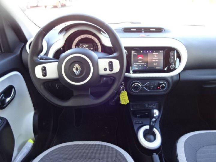 Renault Twingo E-TECH ELECTRIQUE 81 cv Boite Auto Gris - 8