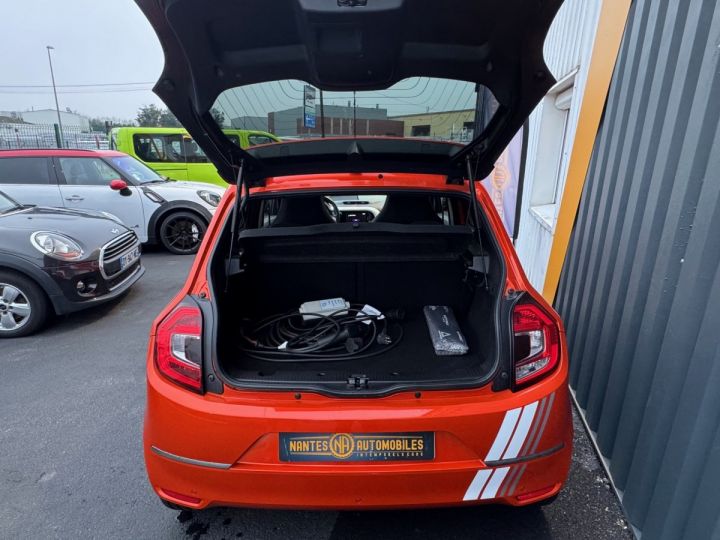 Renault Twingo E-TECH ELECTRIQUE III Achat Integral - 21 Vibes Orange clair - 9