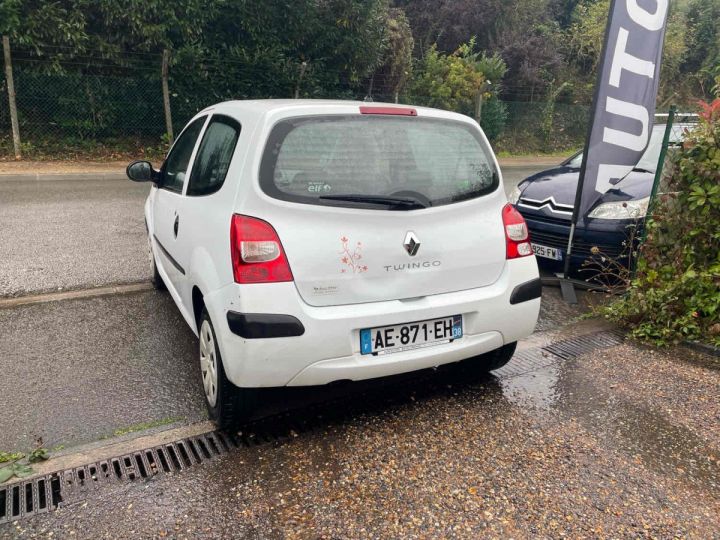 Renault Twingo II 1.2 16V 1149cm3 76cv Blanc Laqué - 11