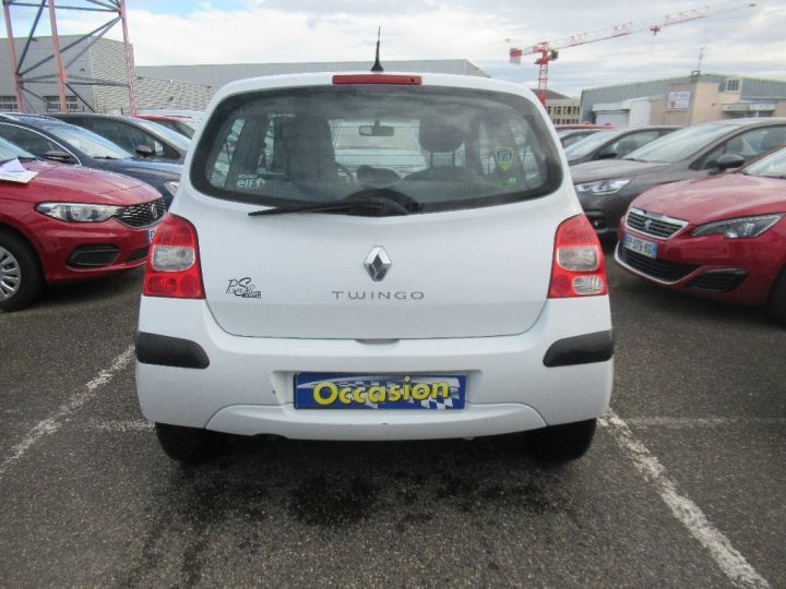 Renault Twingo II 1.2 16v 75 eco2 Dynamique Blanche - 5