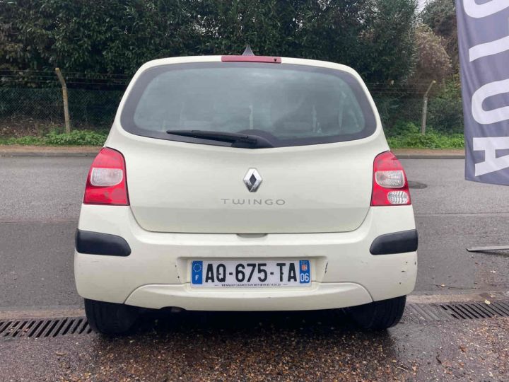 Renault Twingo II 1.2 16V 76CV Blanc Laqué - 12