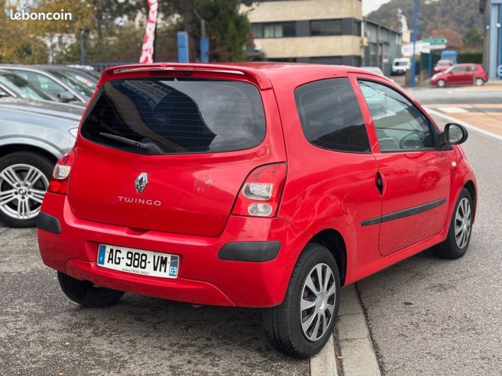 Renault Twingo II 1.2 Ess 16V 75 Authentique Rouge - 2