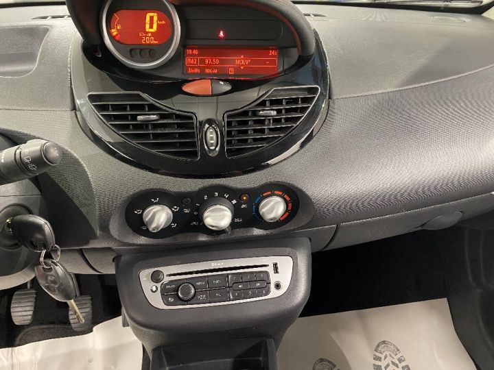 Renault Twingo II 1.2 LEV 16v 75 eco2 Privilège +REGULATEUR/TEL Blanc - 10