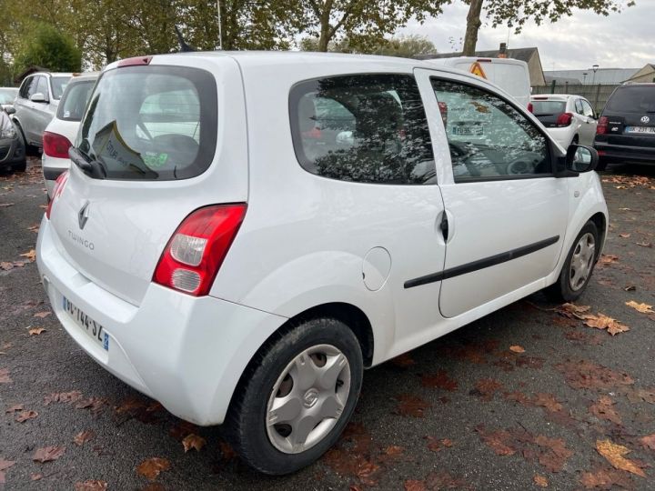 Renault Twingo II 1.2 LEV 16V 75CH ACCESS ECO² Inconn - 4