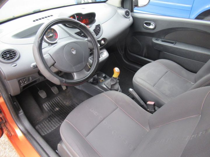 Renault Twingo II 1.5 DCI 65CH DYNAMIQUE Orange - 2