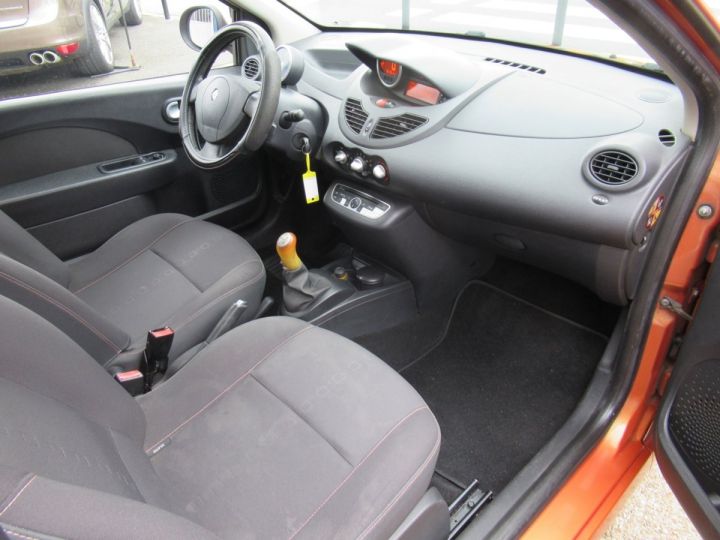 Renault Twingo II 1.5 DCI 65CH DYNAMIQUE Orange - 14