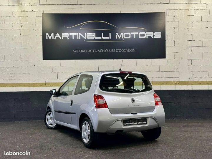 Renault Twingo II (C44) 1.2 LEV 16v 75ch Authentique eco² Gris - 4