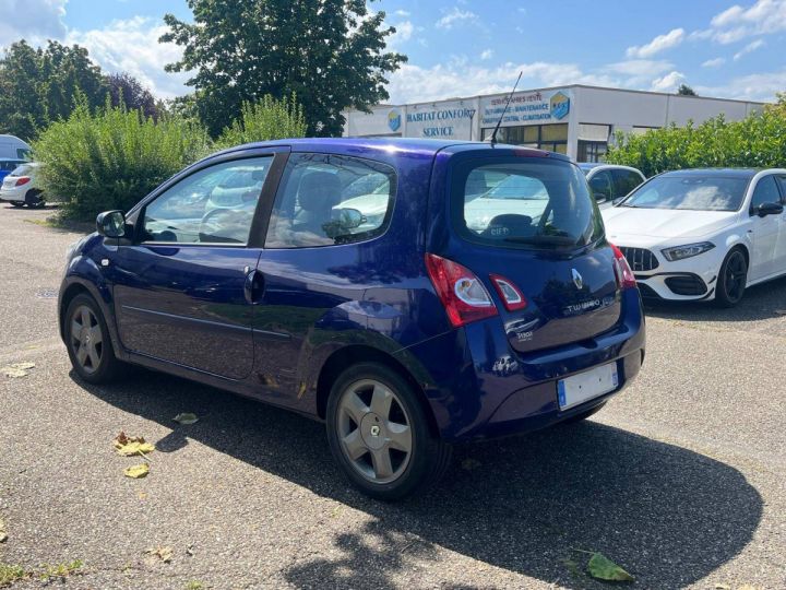 Renault Twingo II (C44) 1.2 LEV 16v 75ch Dynamique eco²  - 7