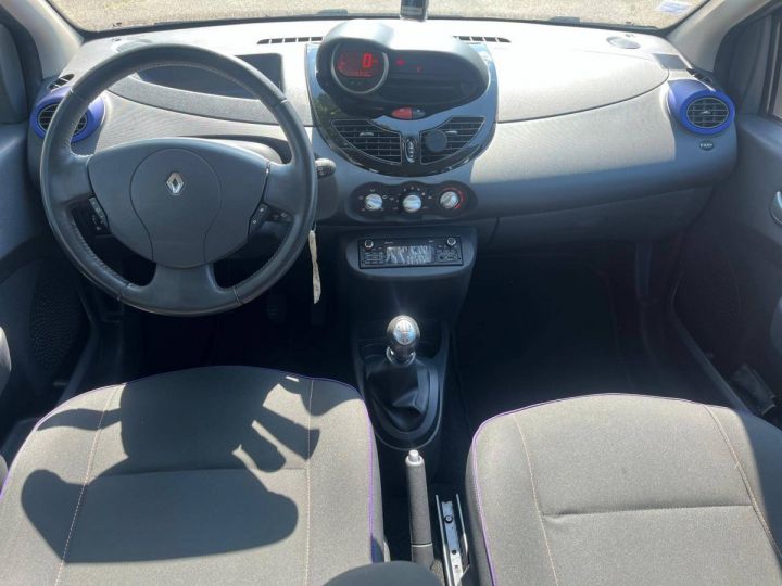 Renault Twingo II (C44) 1.2 LEV 16v 75ch Dynamique eco²  - 10