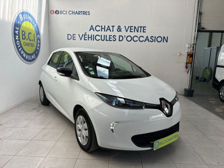 Renault Zoe LIFE CHARGE NORMALE ACHAT INTEGRAL R75 Blanc - 4