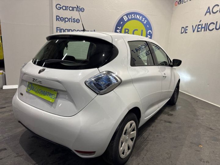 Renault Zoe LIFE CHARGE NORMALE R75 LOCATION BATTERIE Blanc - 5