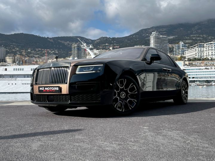 Rolls Royce Ghost BLACK BADGE V12 600 CV - CONFIGURATION UNIQUE Black Diamond / Petra Gold Occasion - 1