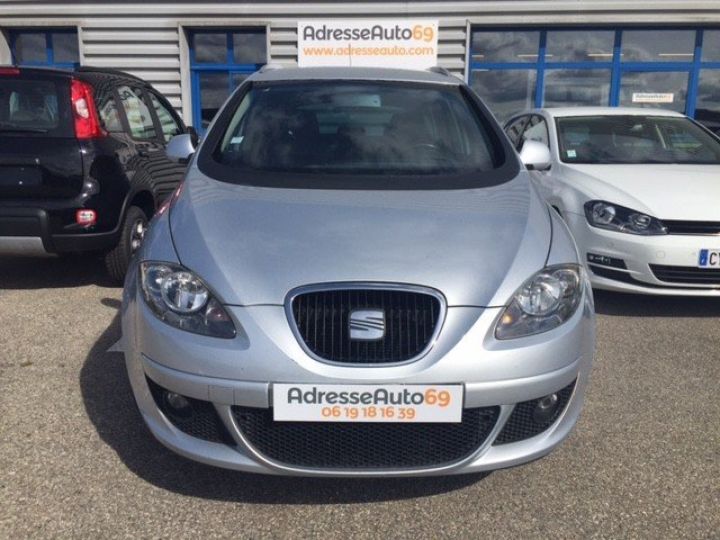 Seat Altea XL 2.0 TDI 140 DSG     Diesel GRIS CLAIR - 2