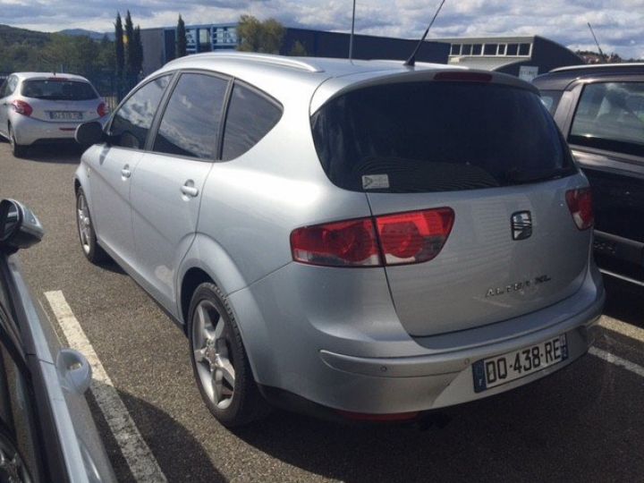 Seat Altea XL 2.0 TDI 140 DSG     Diesel GRIS CLAIR - 11