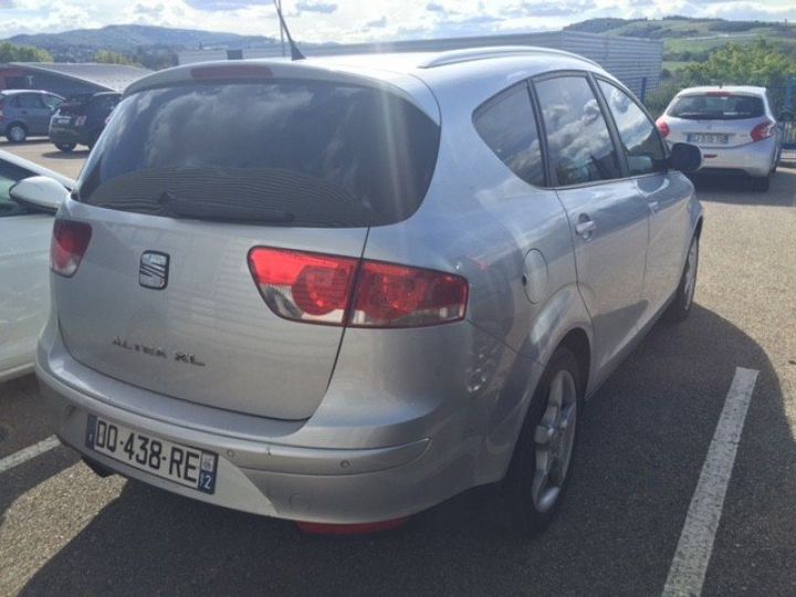 Seat Altea XL 2.0 TDI 140 DSG     Diesel GRIS CLAIR - 12