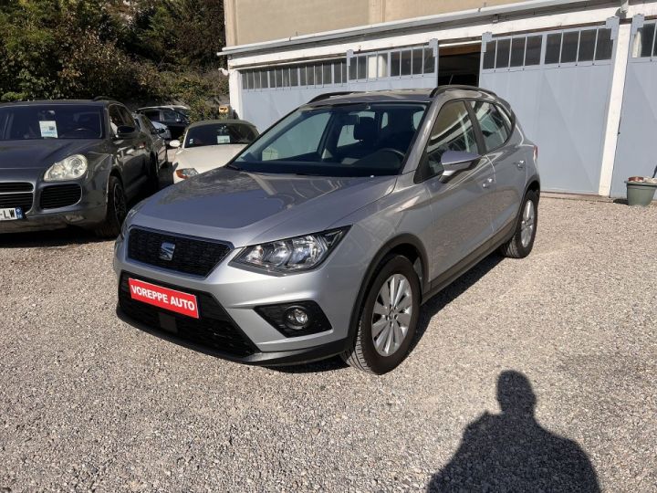 Seat Arona 1.0 ECOTSI 95CH START/STOP STYLE BUSINESS / CRITERE 1 / DISTRIBUTION A CHAINE / Gris - 1